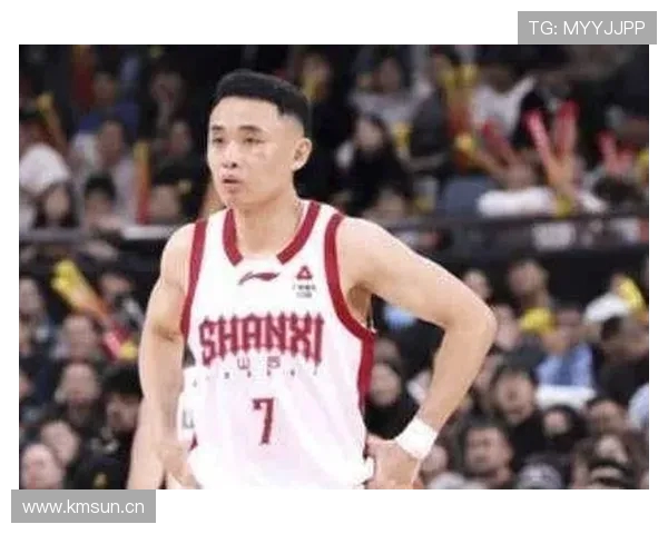 原帅全场6中3三分5中2贡献8分1助攻助球队稳住节奏比赛表现